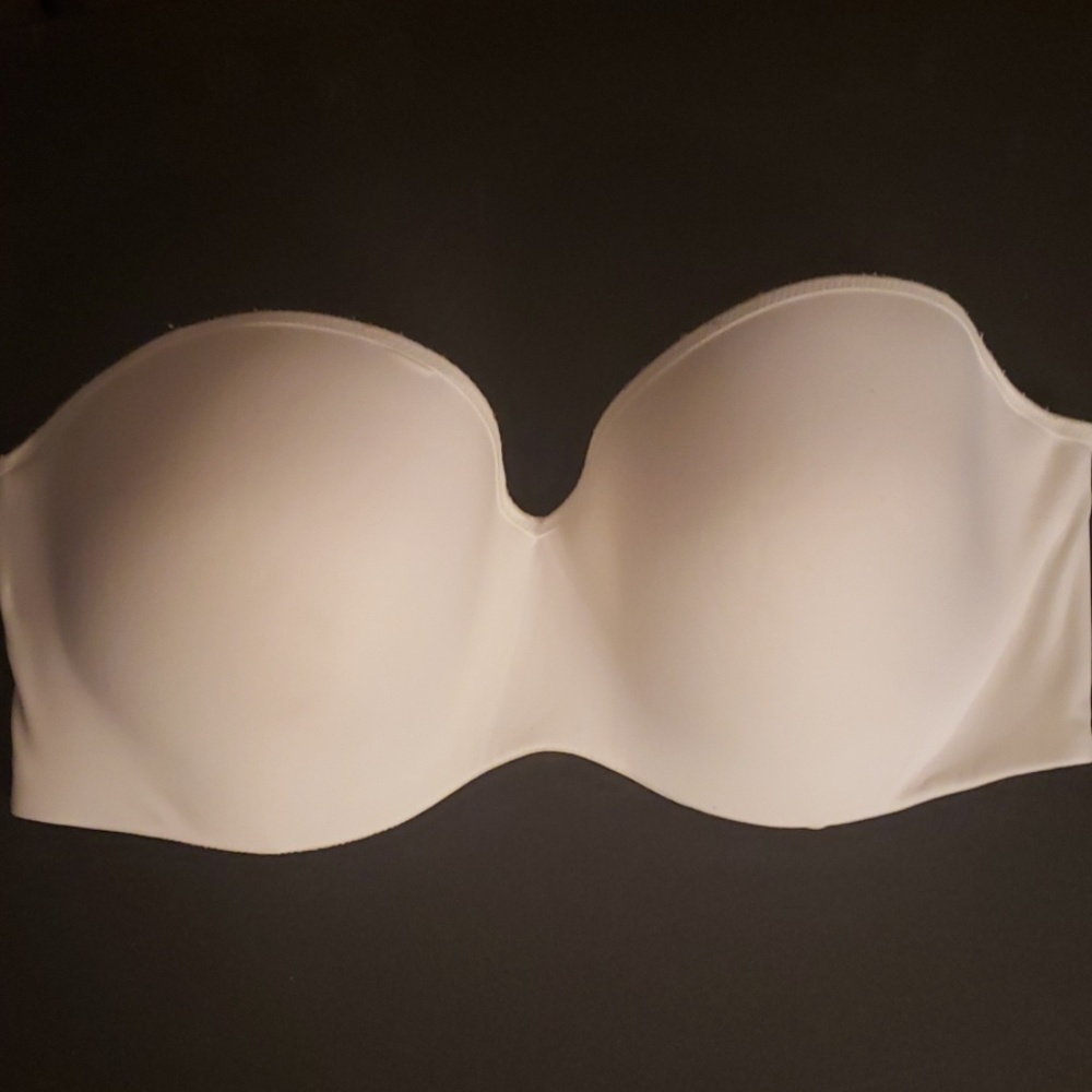 Strapless bra